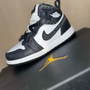 Nike Black and White Kids Shoes